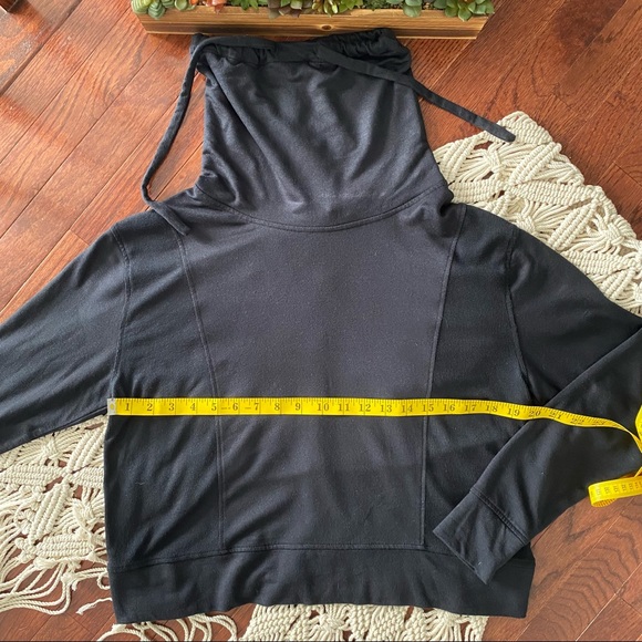 Athleta | Cropped Cowl-neck sweatshirt - Picture 4 of 6